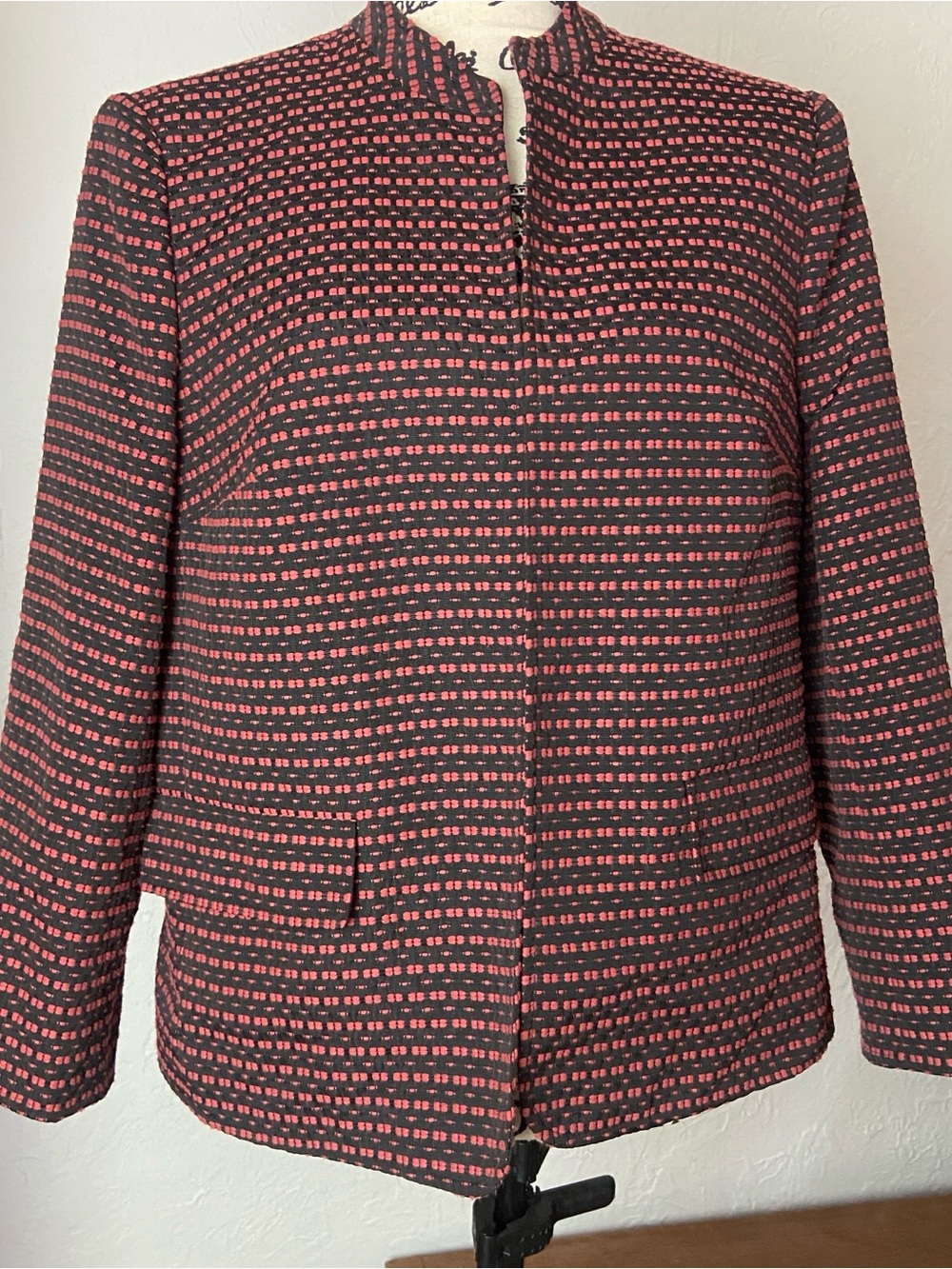 Anne Klein Women’s Pink and Black Patterned Collarless Jacket